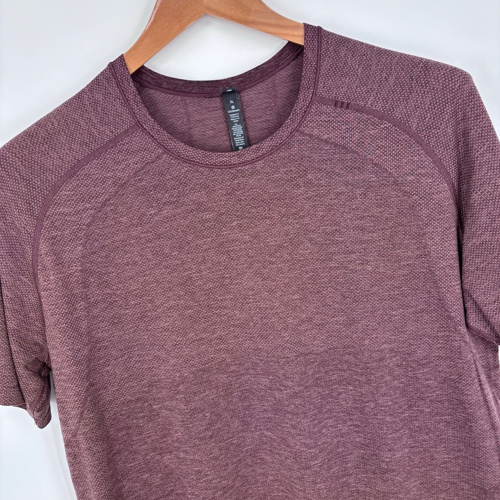 Lululemon Metal Vent Tech Short Sleeve Shirt Mens XL Maroon Athletic Training